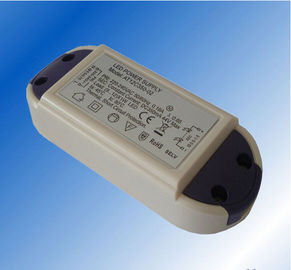12V DC 1A 12W 일정한 전압은 운전사 IP65 EN61000-3-2 ROHS 세륨을 지도했습니다
