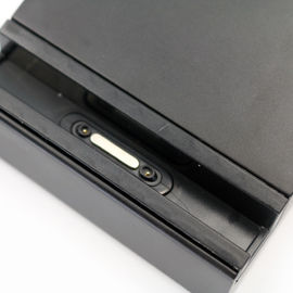탁상용 USB 선창 충전기 이동 전화 부속품 자석 위탁 접합기