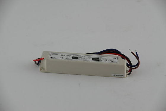 보편적인 AC에 방수 높은 광도 12V 20W 일정한 전압 LED 운전사