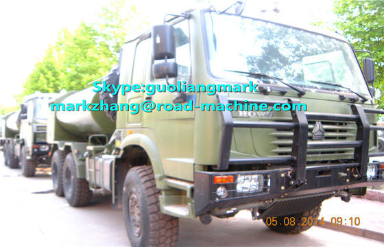 SINOTRUK HOWO 유럽 기준 LHD 또는 RHD를 가진 녹색 군 6*4 물 유조 트럭 25000L